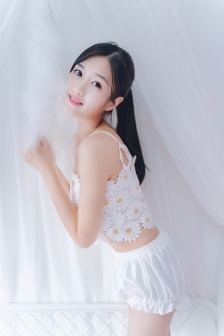 被多人伦姧小故事雯雯