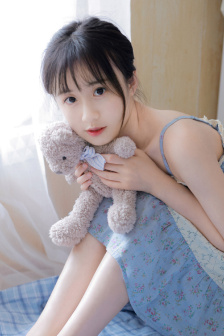 年轻妈妈的